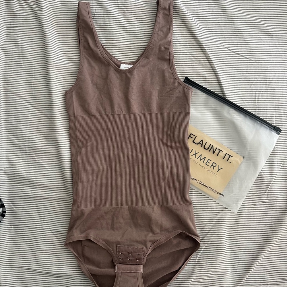 Luxmery Round Neck Sculpting Bodysuit